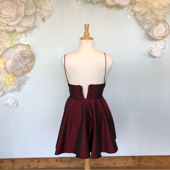 NWT Sherri Hill Cocktail Dress - Burgundy Size 14 👗 - Picture 2 of 2